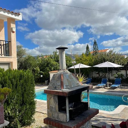 Villa Ocean Stones 1Km From Main Coral Bay Beach Peyia Extérieur photo