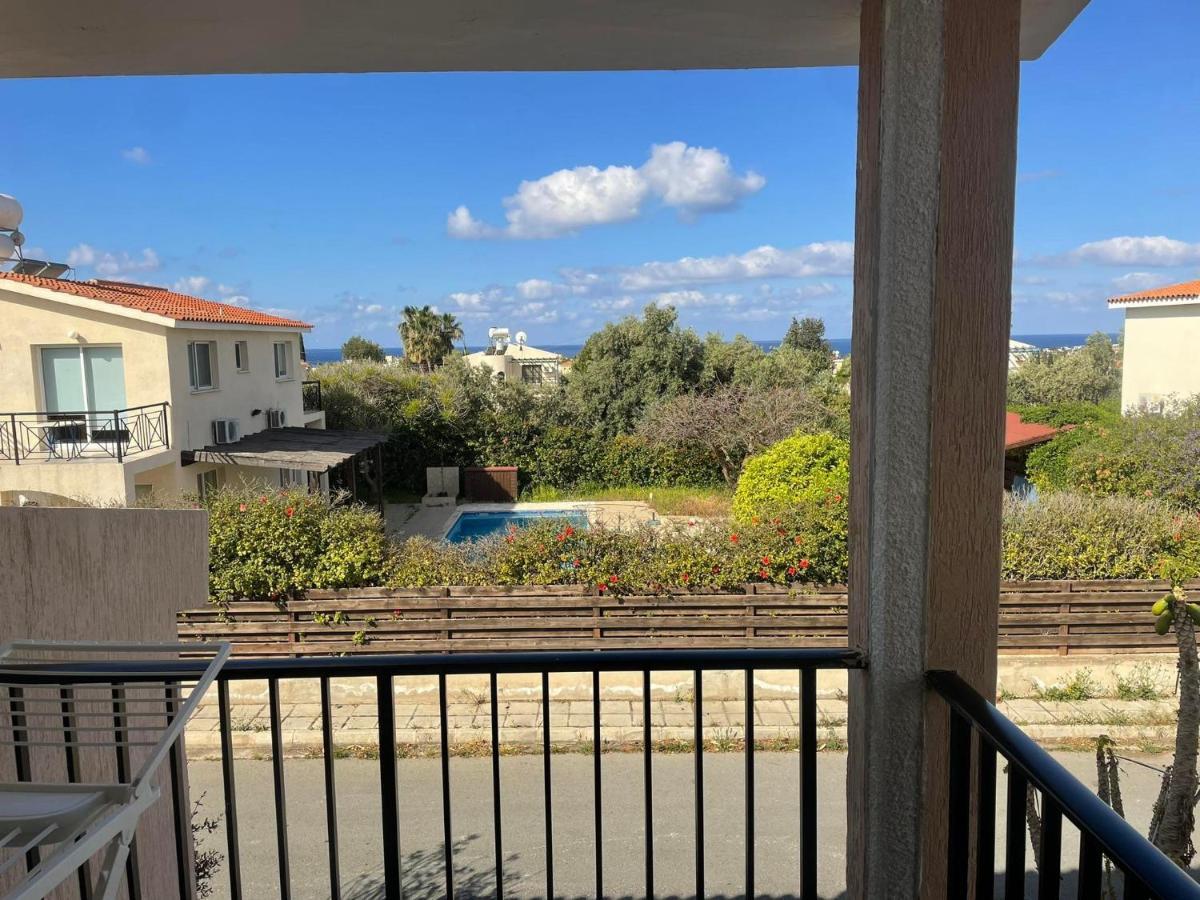 Villa Ocean Stones 1Km From Main Coral Bay Beach Peyia Extérieur photo
